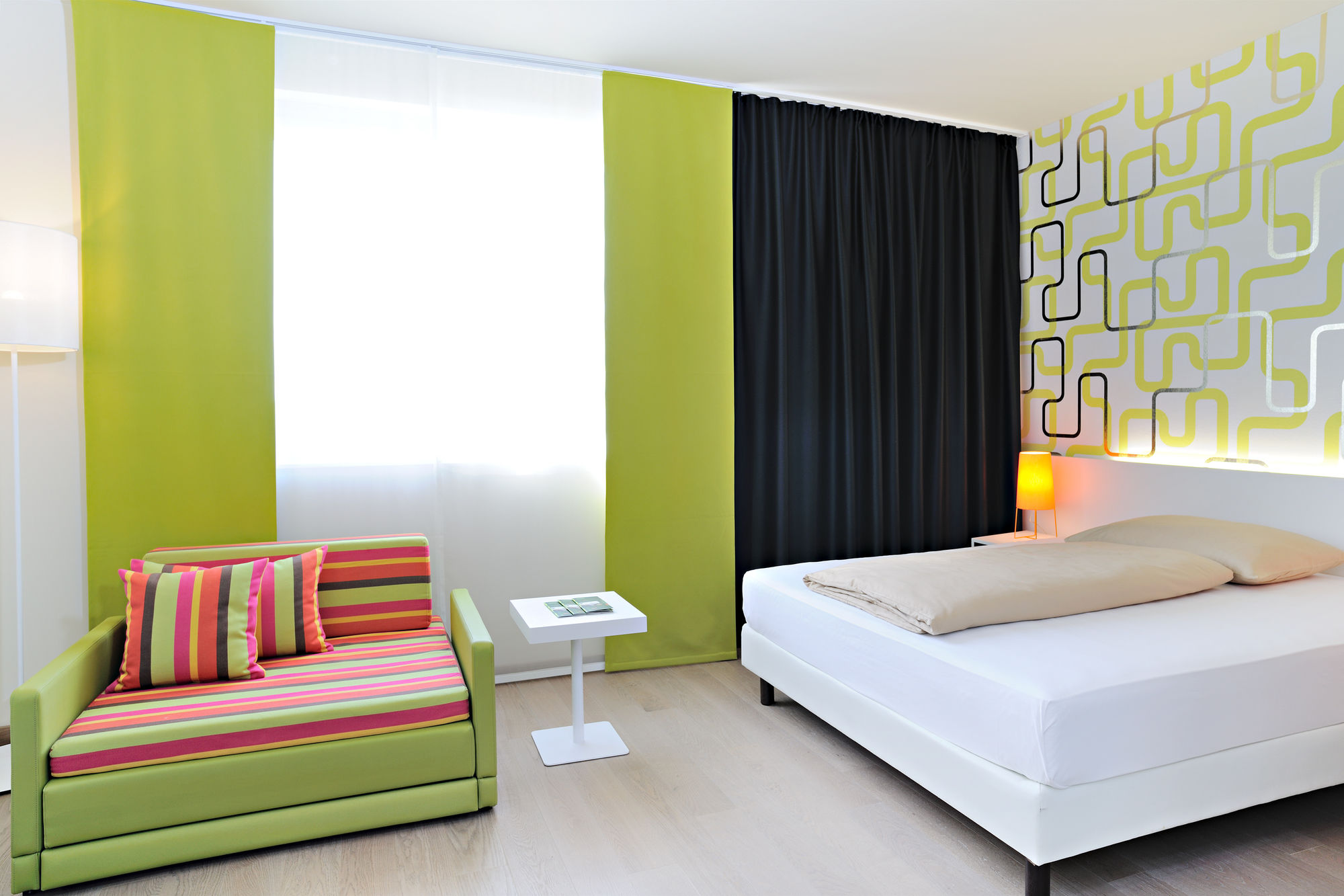 Фото Harry’s home München Moosach hotel & apartments