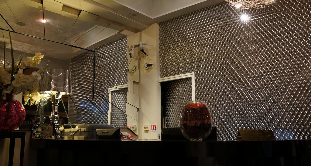 Фото Hôtel Petit Lafayette