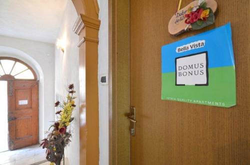 Фото Bella Vista Apartments
