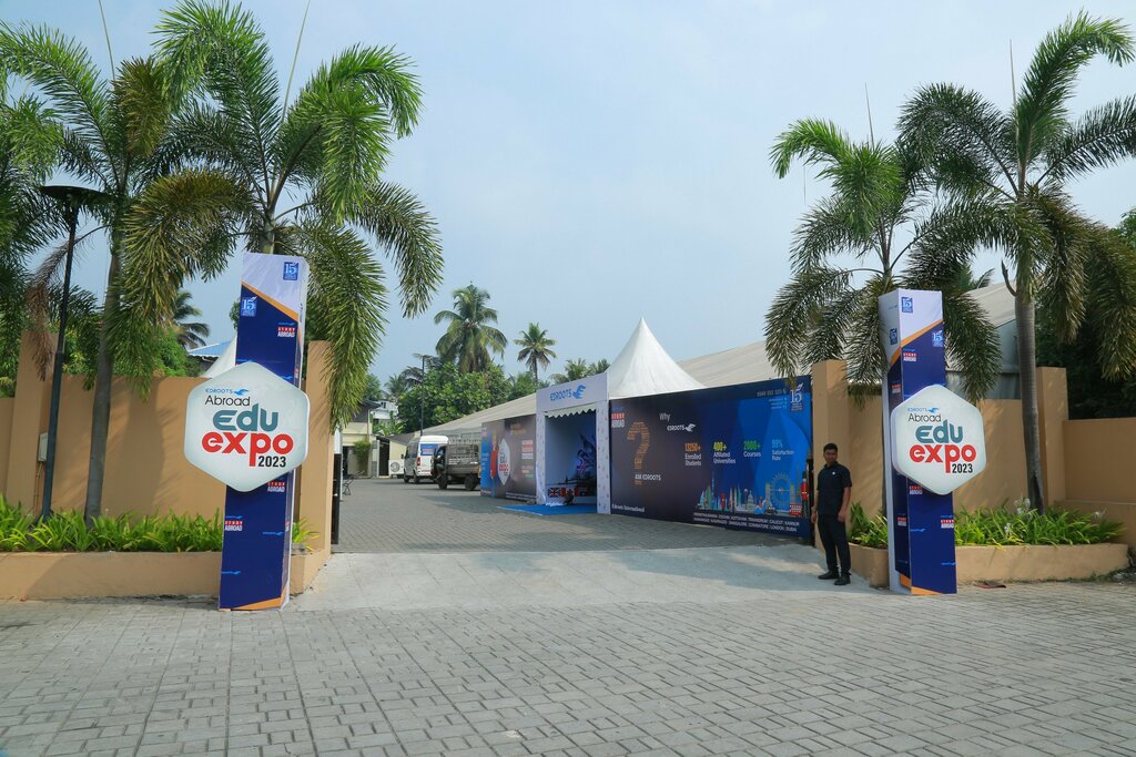 Career guidance center Edroots, company, Dubai, photo