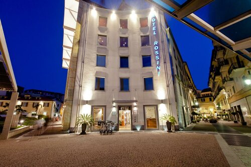 Гостиница Hotel Rossini Al Teatro в Империи