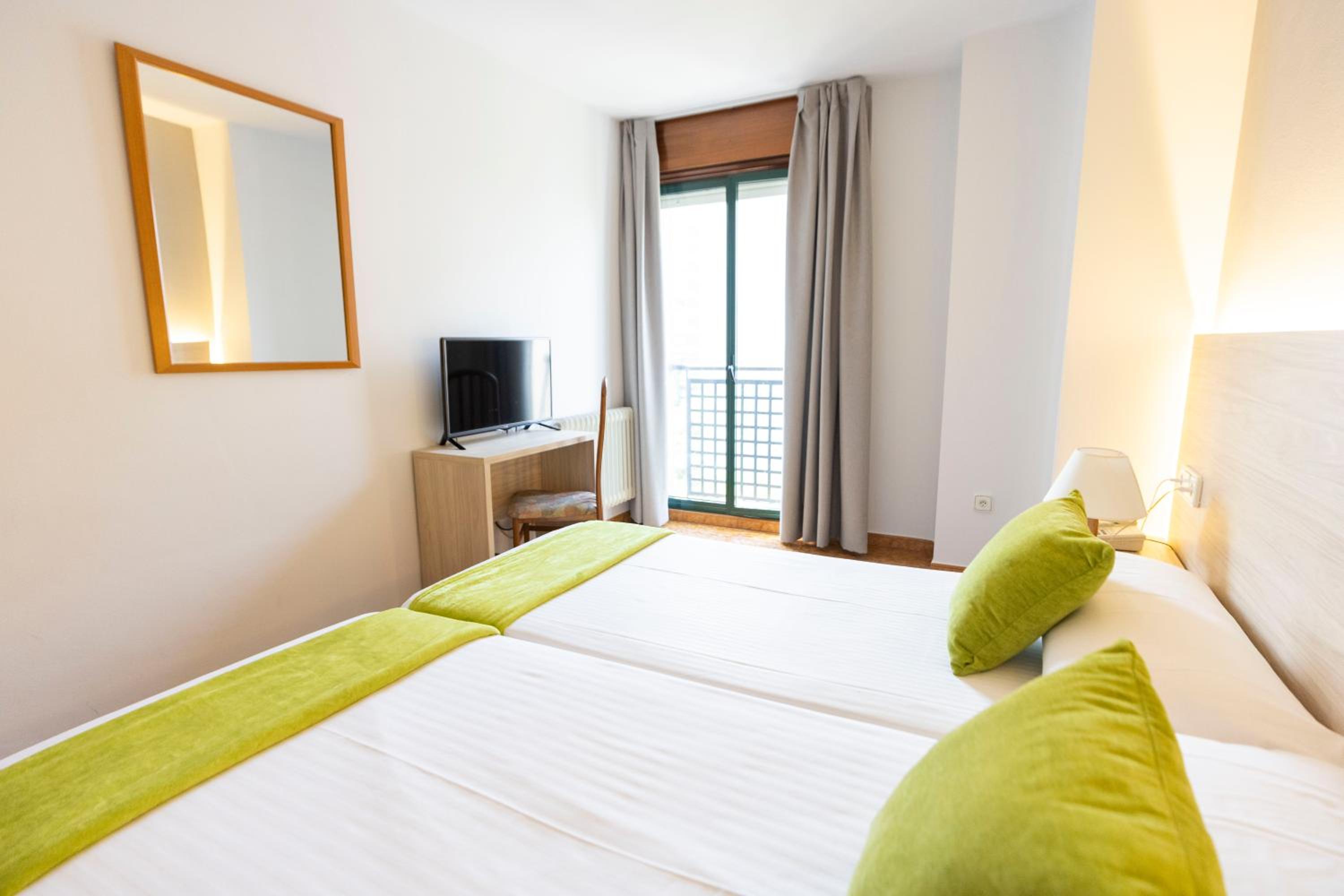 Фото Hotel Madrid