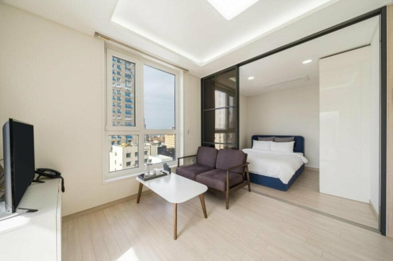 Фото The Mark Sokcho Residence