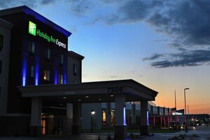 Гостиница Holiday Inn Express & Suites Omaha South - Ralston Arena, an Ihg Hotel