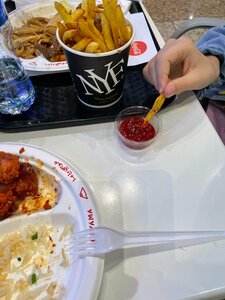 Hardee's (Sahara Centre, Al Nahda, Al Nahdah, Sharjah), fast food