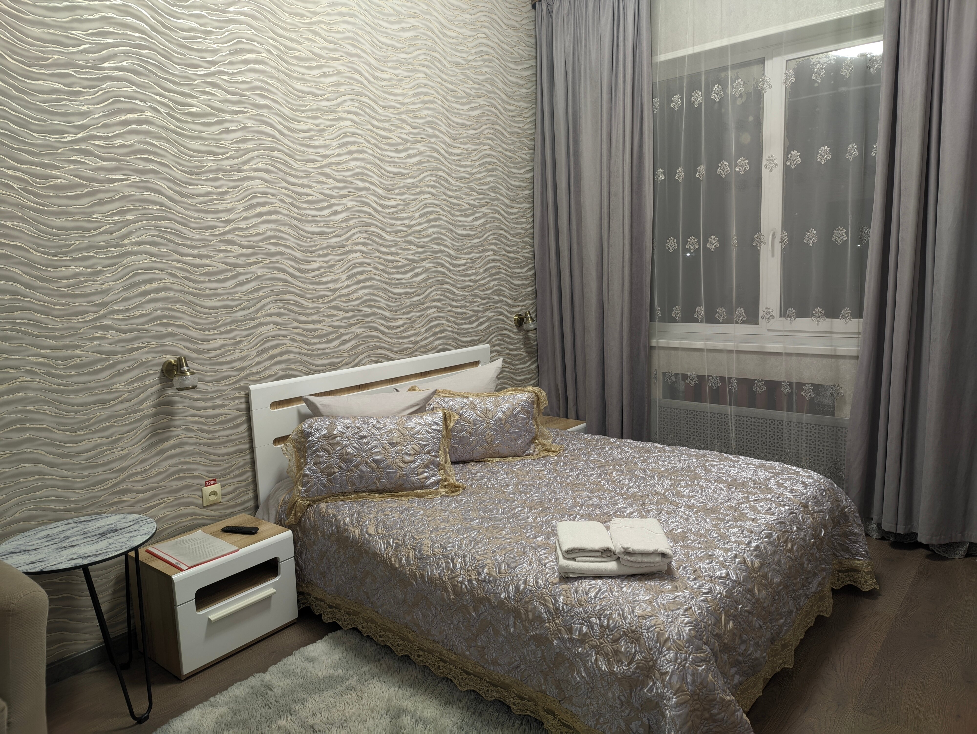 Фото Отель Люкс