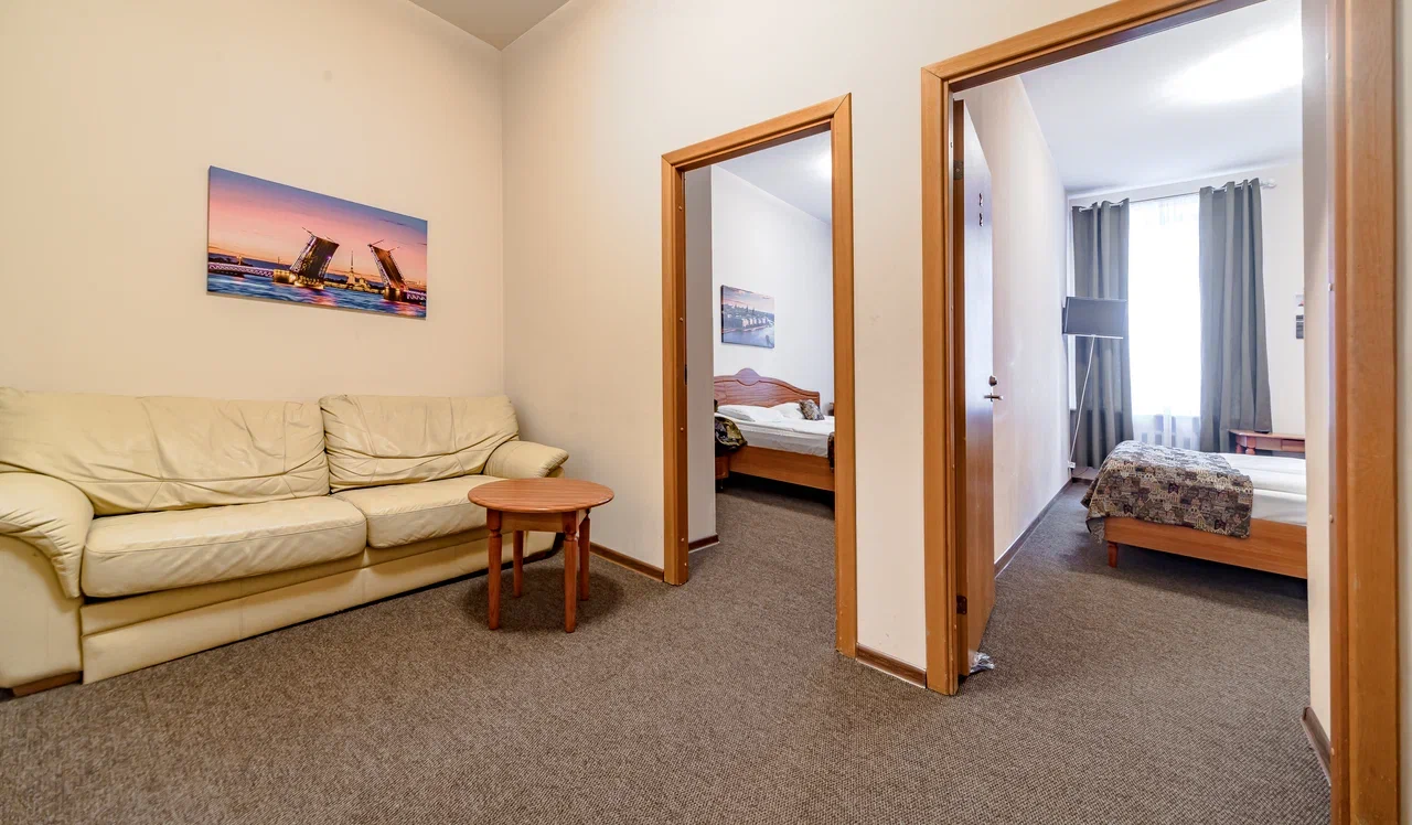 Фото Филиппов на Невском