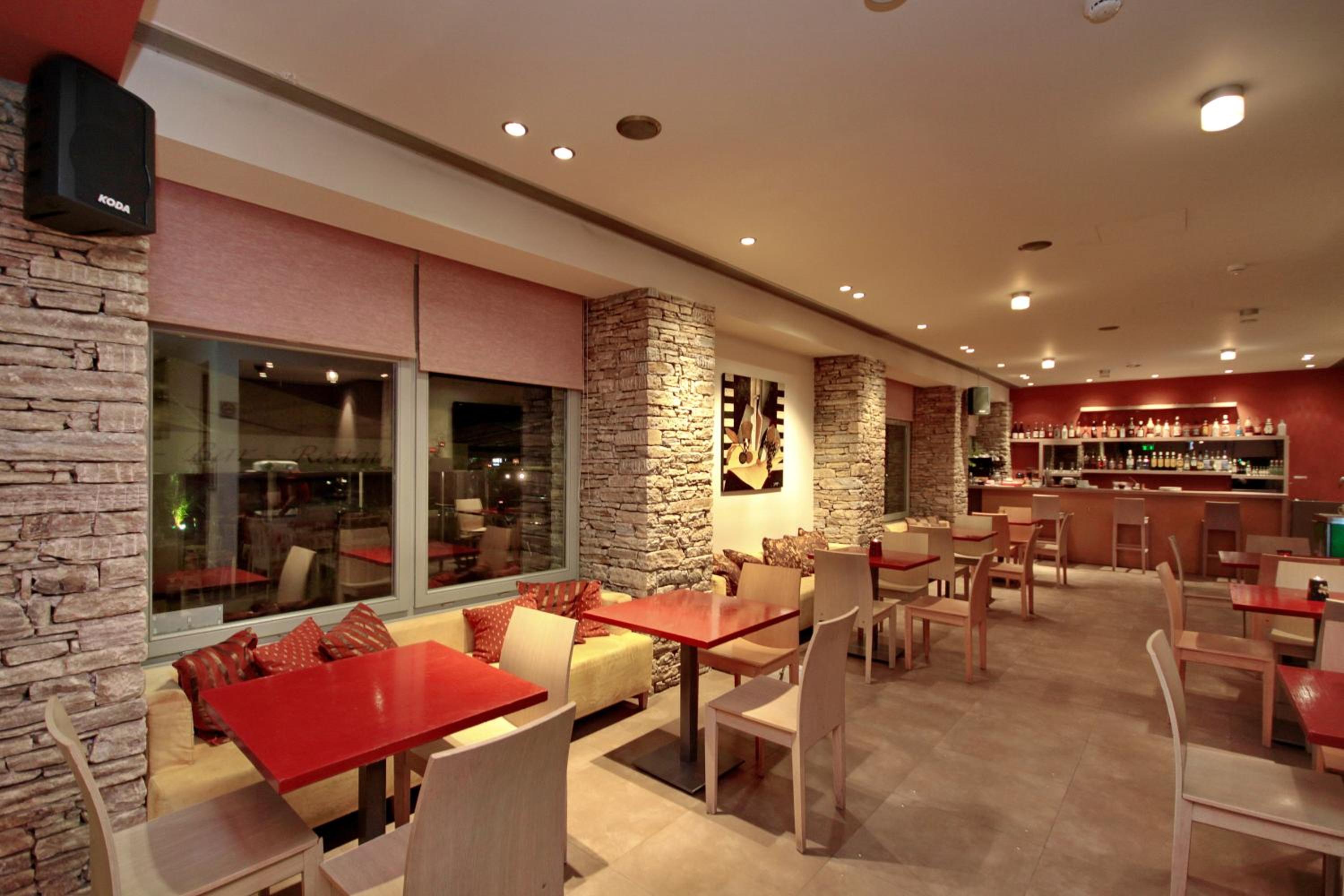 Фото Astros Beach Boutique Hotel