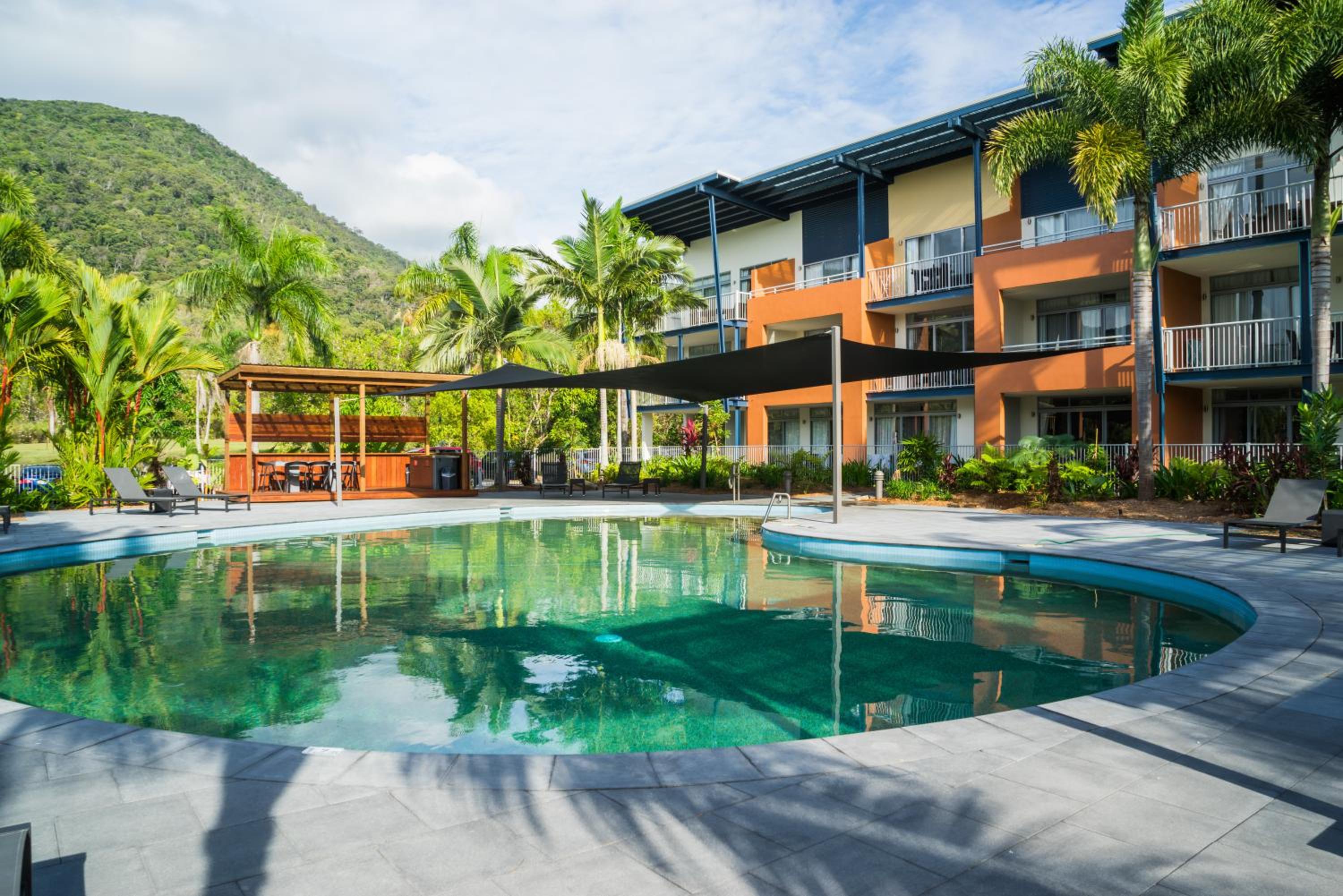 Фото The Sebel Palm Cove Coral Coast