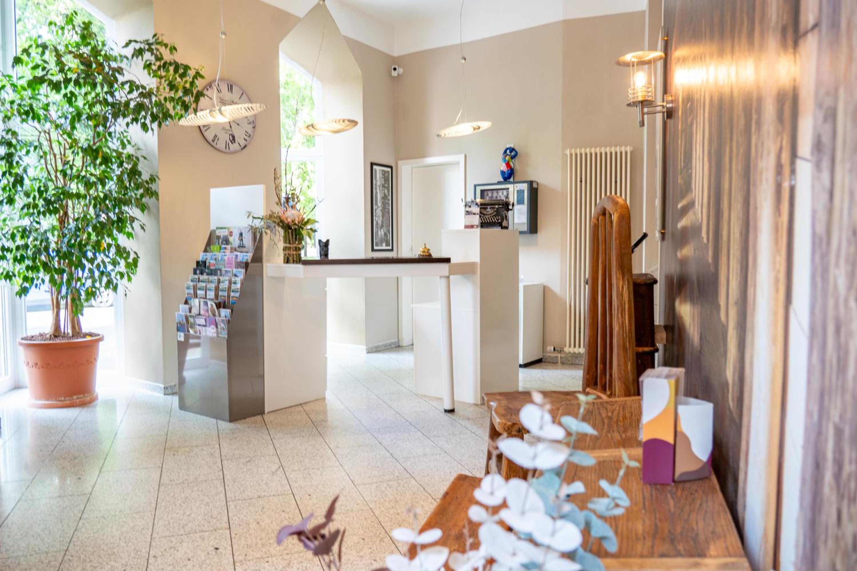 Фото Haus Martens Das Lister Stadthotel