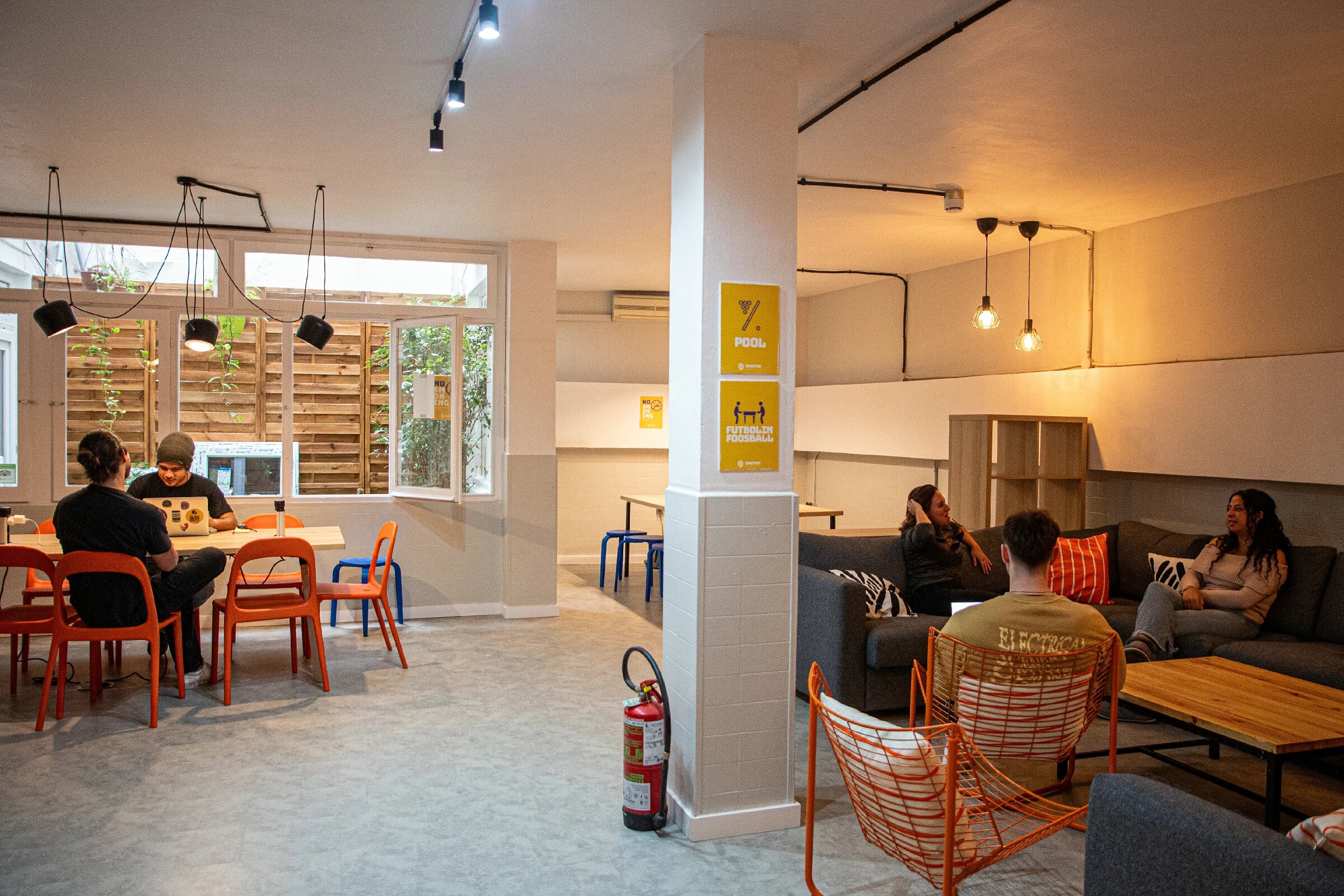 Фото Onefam Les Corts Hostel Barcelona
