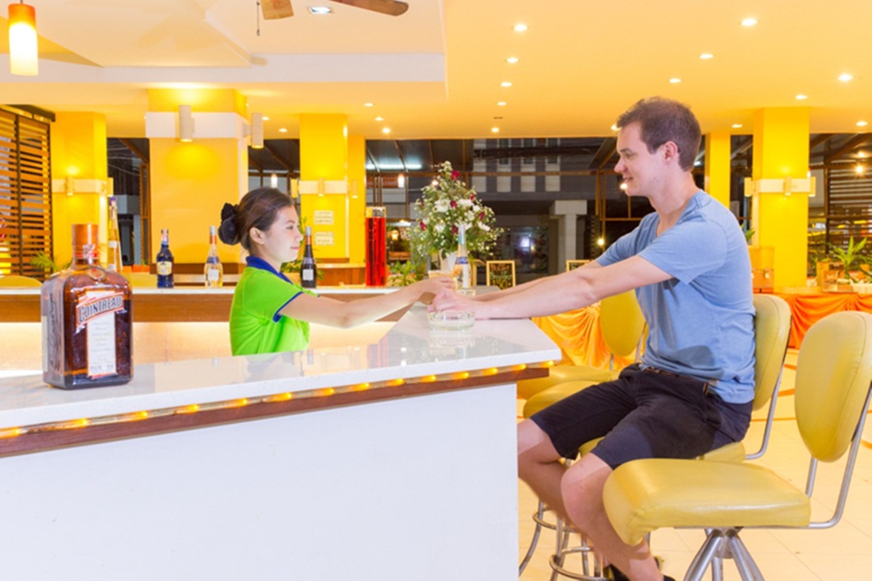 Фото Eastiny Plaza hotel