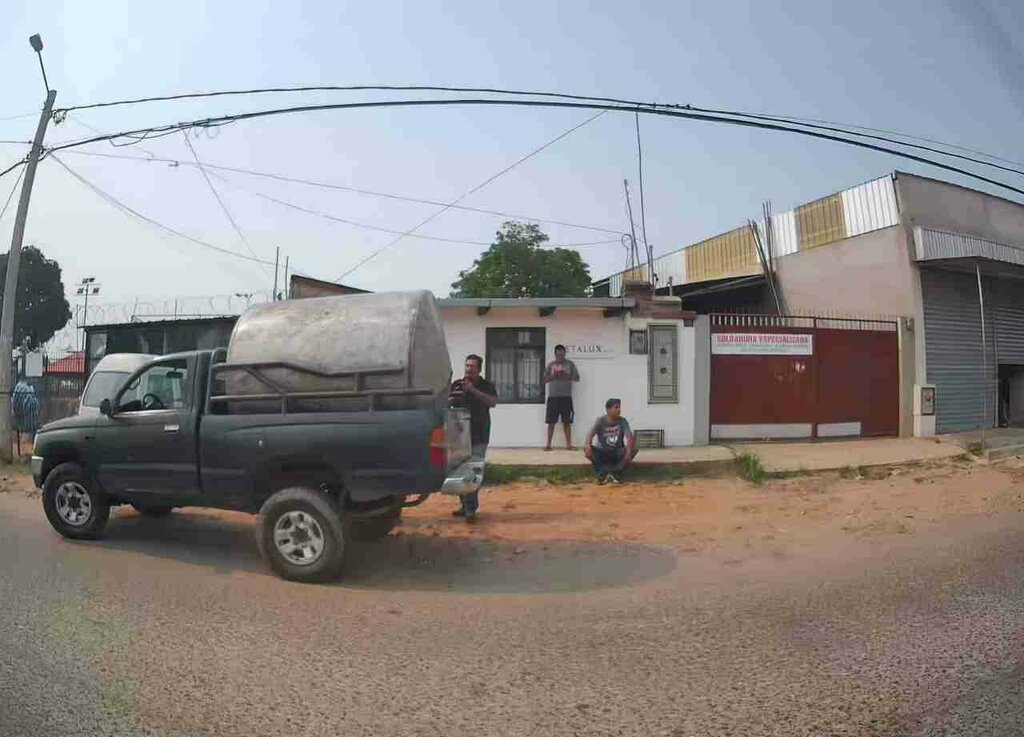 Construction equipment and machinery Metalux S. R. L., Santa Cruz de la Sierra, photo