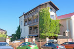 Mone (Novorossiyskaya Street, 29А) ، فندق