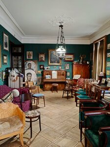 Museum-apartment of L. N. Benois (Saint Petersburg, 3rd Vasilyevskogo Ostrova Line, 20), museum