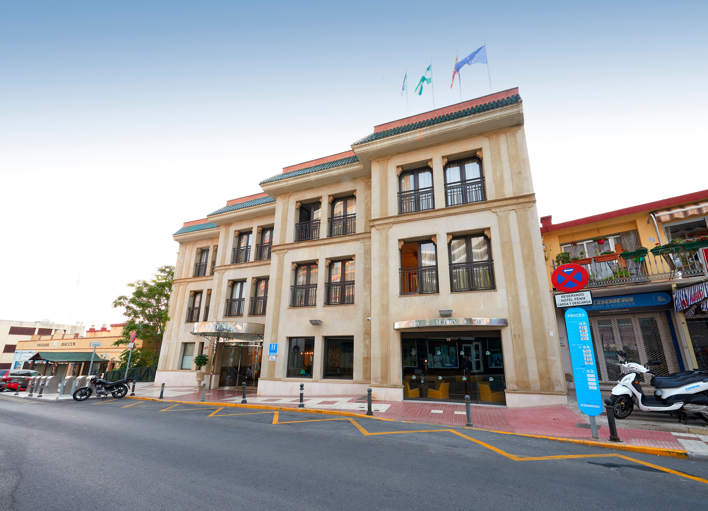 Фото Hotel Fénix Torremolinos - Adults Only Recommended