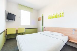 Ibis budget Torun (Kuyavian-Pomeranian Voivodeship, Toruń, ulica Ks. Jerzego Popiełuszki, 2A) ، فندق