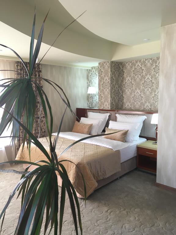 Фото Royal Hotel Riz