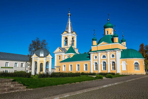 Oyatsky Monastery (Leningrad Region, Lodeynopolskiy rayon, Domozhirovskoye selskoye poseleniye, posyolok Sovkhoz Ilyich), monasterio
