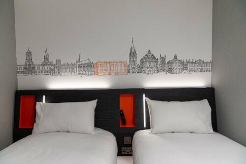 Гостиница Easyhotel Oxford в Оксфорде