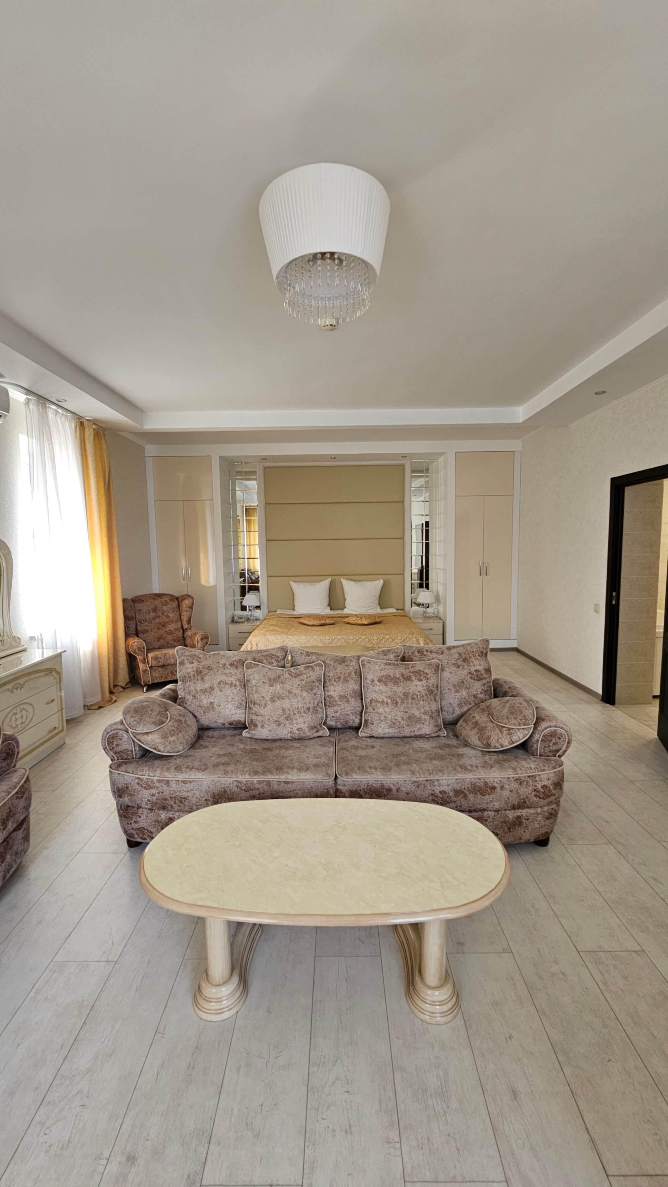 Фото Премьер