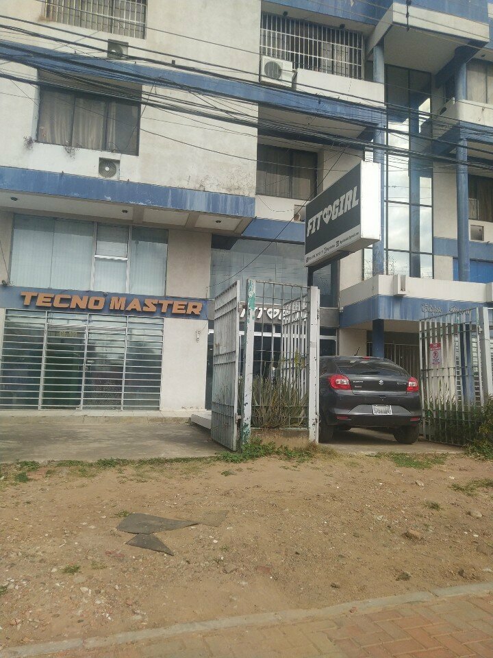 Construction tools Nisein, Santa Cruz de la Sierra, photo