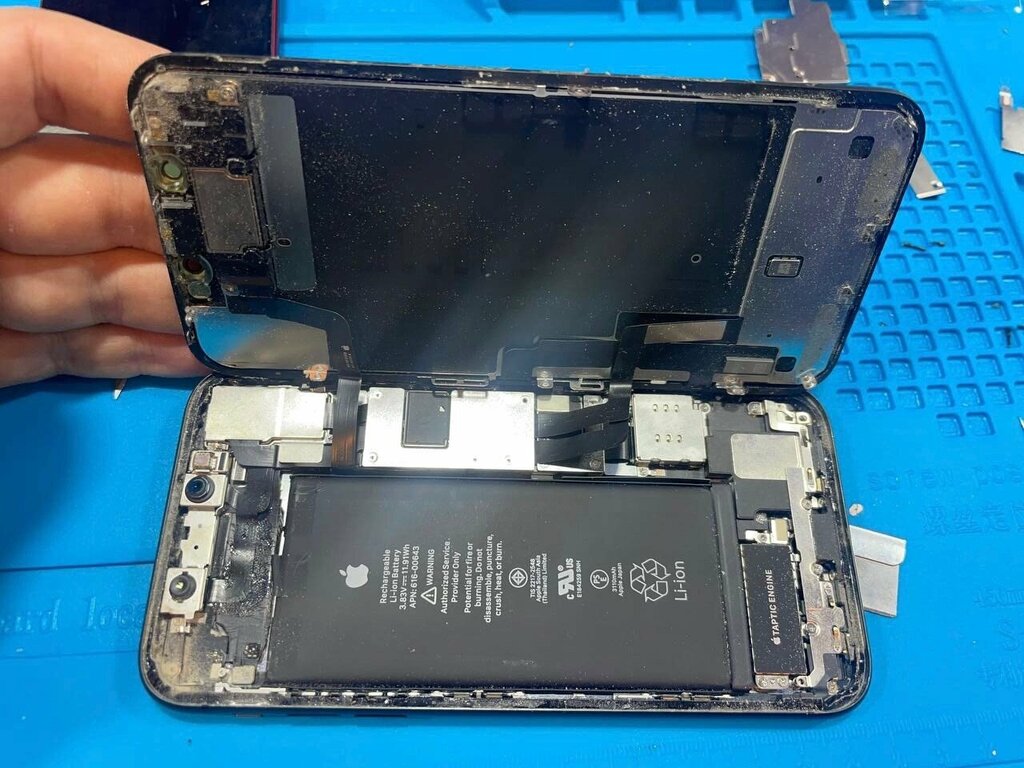 Phone repair YotaPhone, Moscow, photo