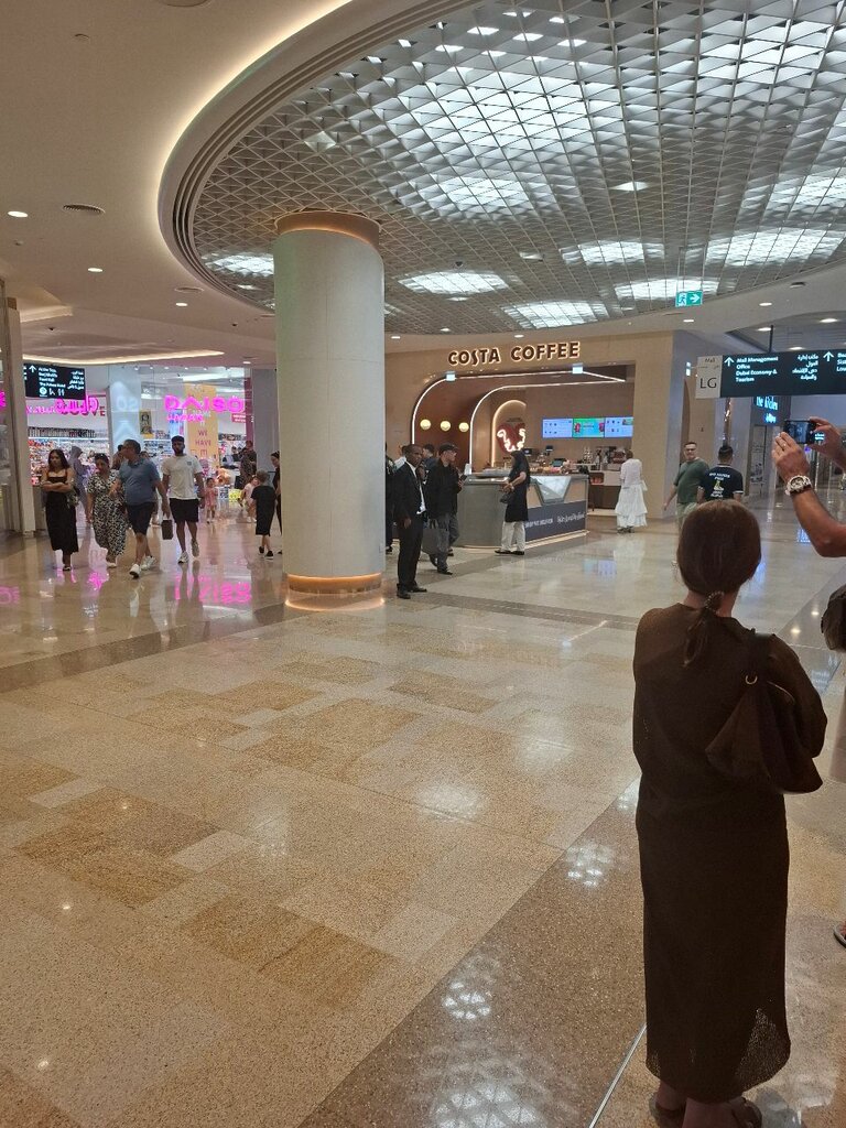 Railway station Damac Metro Station, Dubai, photo