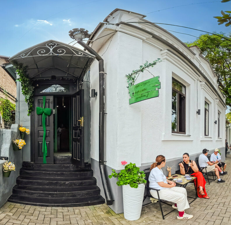 Coffee shop Studio Colibri, Gudauta, photo
