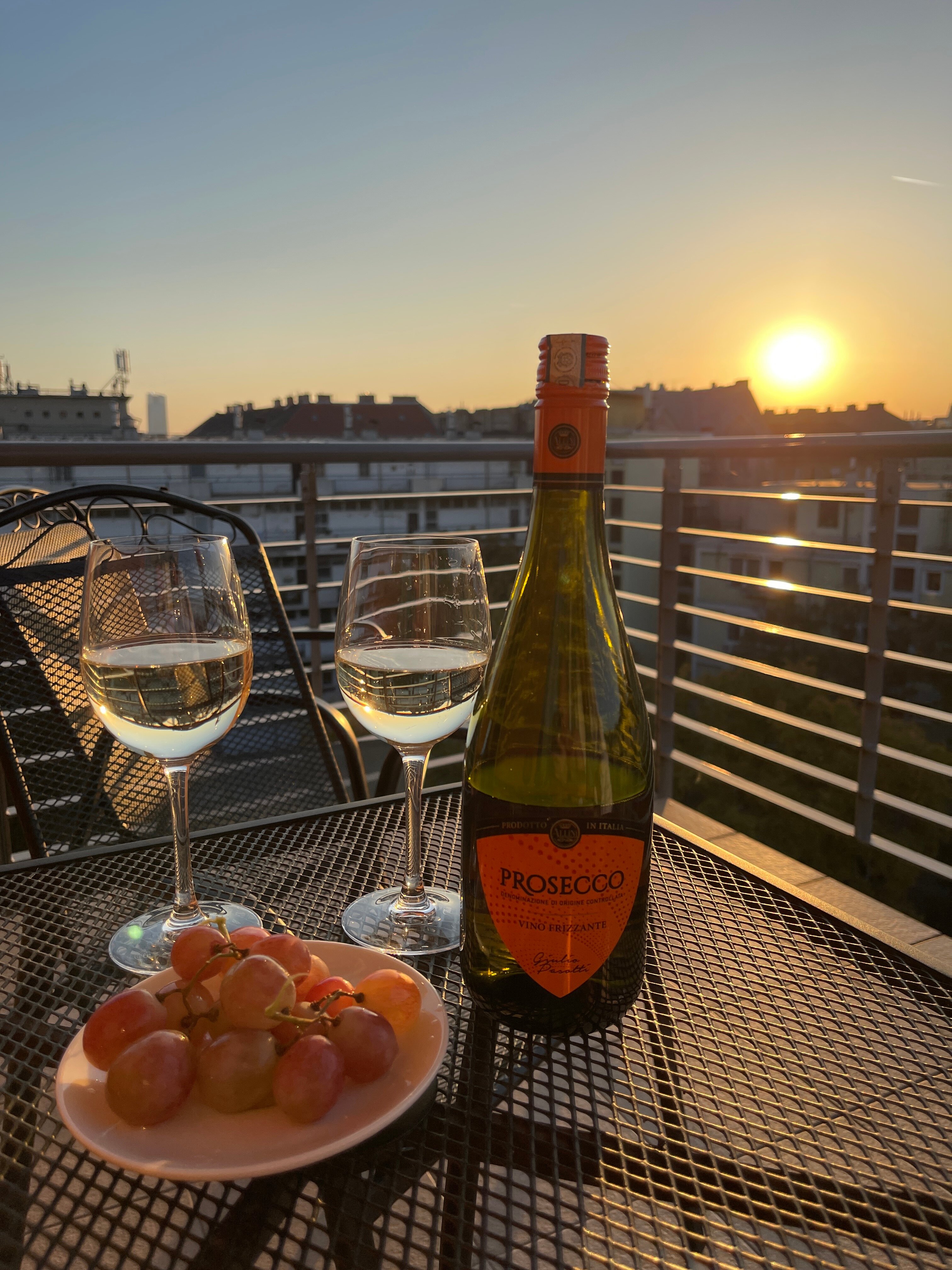 Фото Escala Hotel & Suites