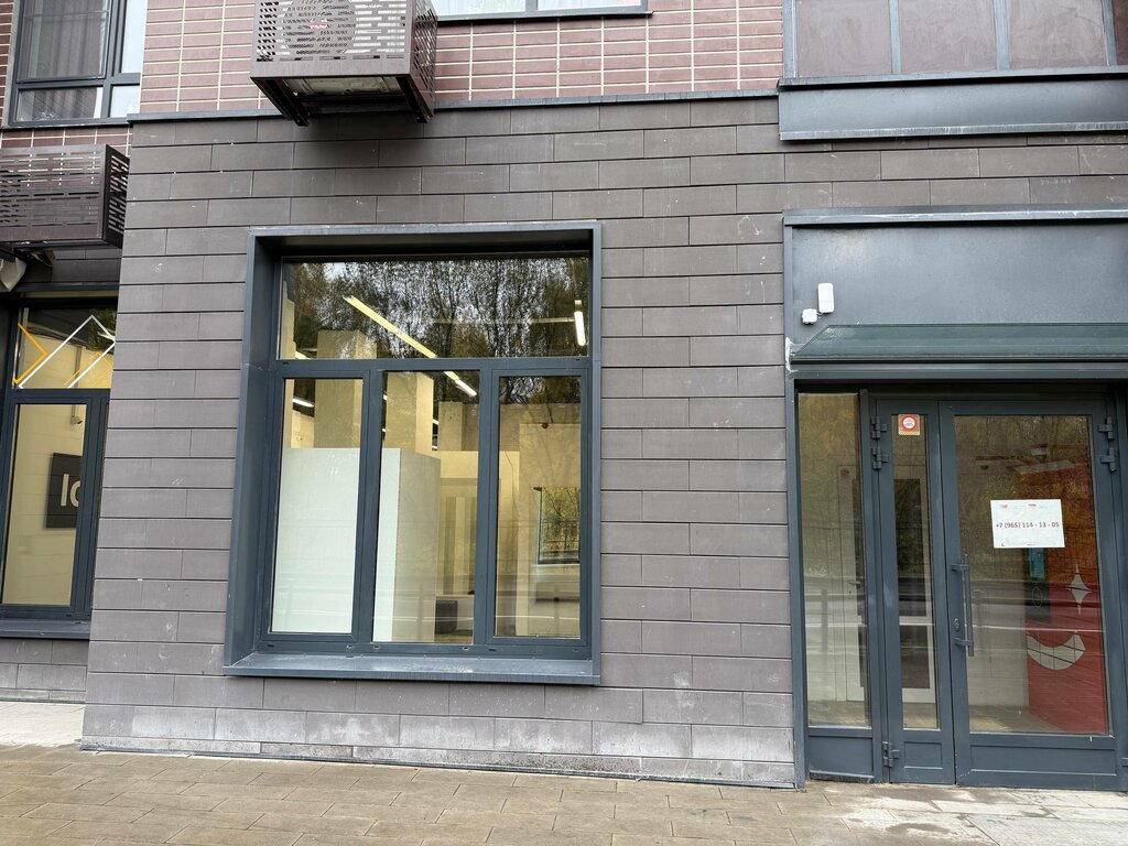 Point of delivery Lamoda, Lubercy, photo