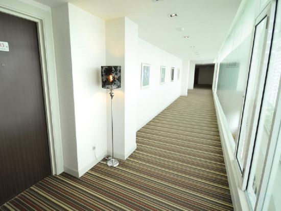 Фото The Sterling