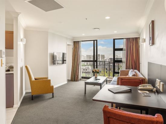 Фото Parkside Hotel & Apartments Auckland