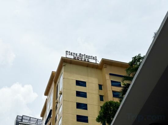 Фото Tiara Oriental Hotel