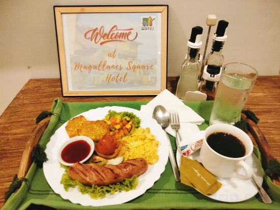 Фото Magallanes Square Hotel