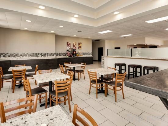 Фото Red Roof Inn Gulfport - Biloxi Airport