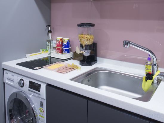 Фото Philstay Myeongdong Metro