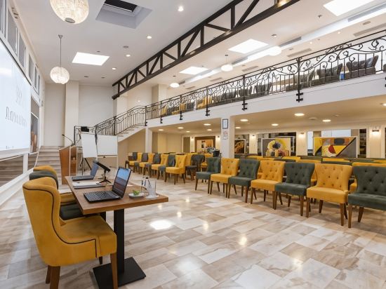 Фото Royal Inn Hotel