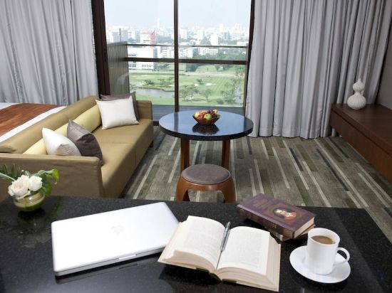 Фото Hansar Bangkok Hotel