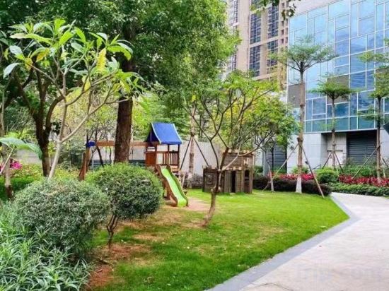 Фото Manhattan Langde Apartment