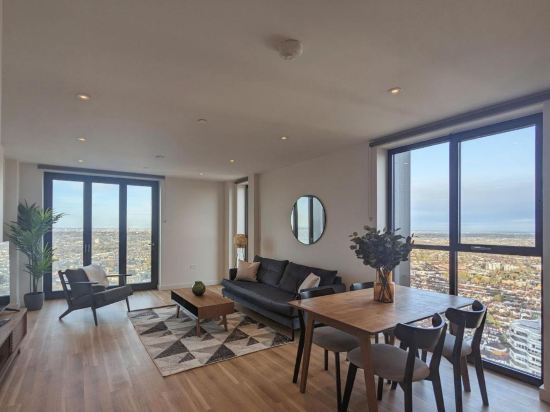 Фото Croydon by Charles Hope