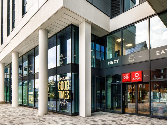 Фото Aparthotel Adagio London Sutton Point