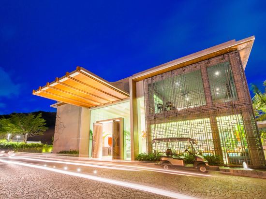 Фото Fusion Suites Phuket Patong