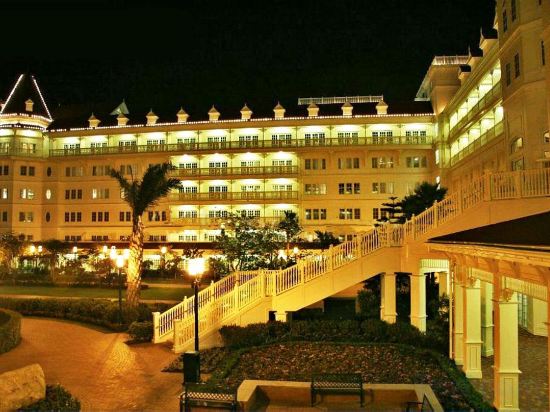 Фото Hong Kong Disneyland Hotel