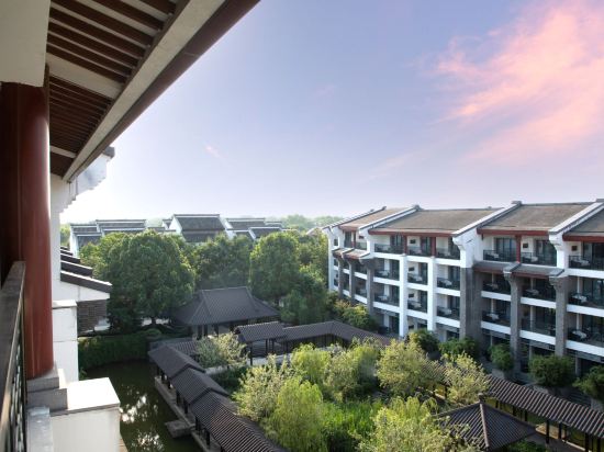 Фото Sheraton Grand Hangzhou Wetland Park Resort