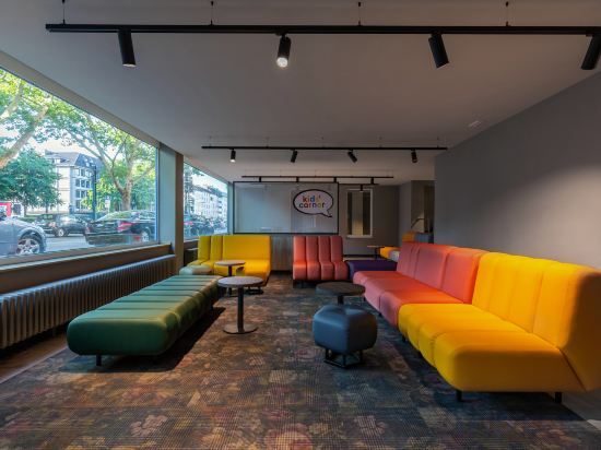 Фото A&o Dusseldorf Hauptbahnhof