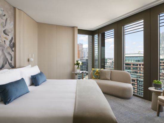 Фото Pan Pacific London