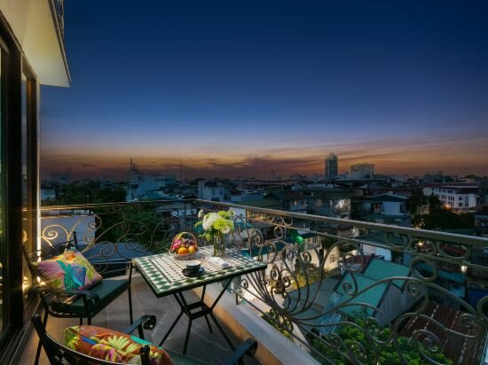 Фото Aurora Central Hotel