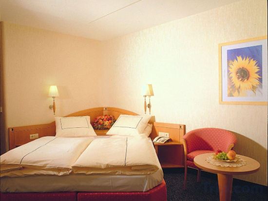 Фото Hotel Circle Inn