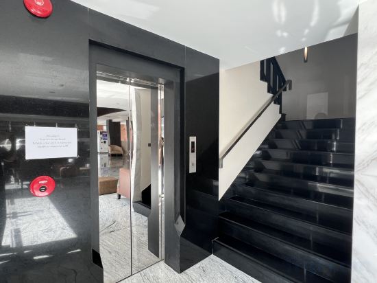 Фото Sukhothai Hotel and Residence